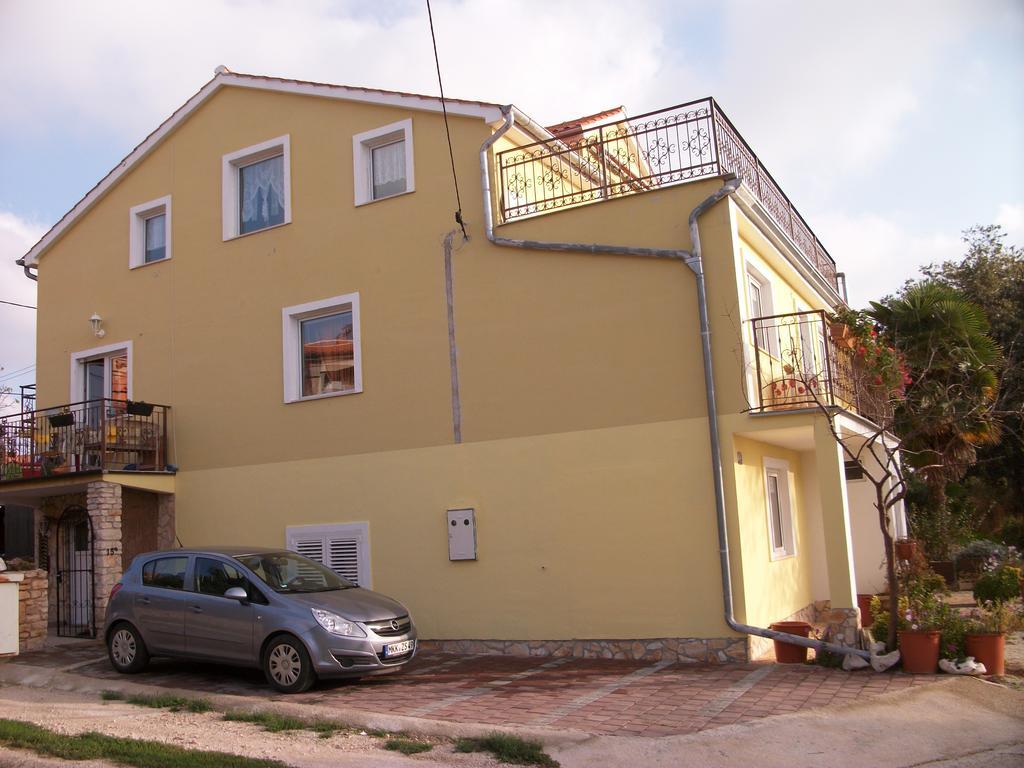 Apartments Zlata ポレッチ エクステリア 写真